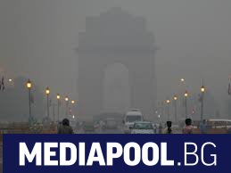 Равнищата на замърсяване достигнаха притеснително високи нива в Делхи, което