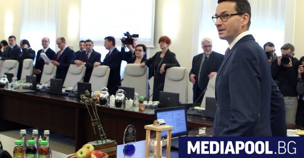 Полският премиер Матеуш Моравецки По предложение на премиера Матеуш Моравецки