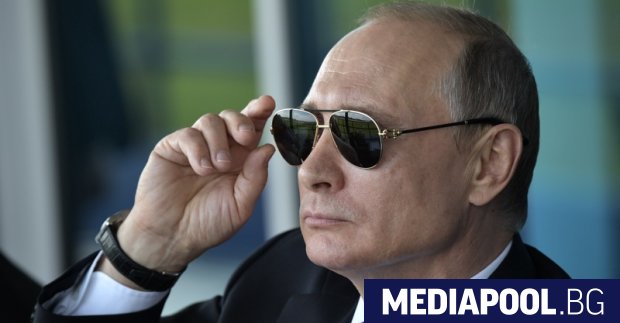 Владимир Путин, сн. ЕПА/БГНЕС В обширен нов доклад американски конгресмени
