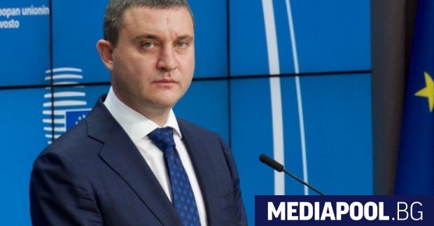 Владислав Горанов Счетоводители, адвокати, банки и консултантски компании ще трябва