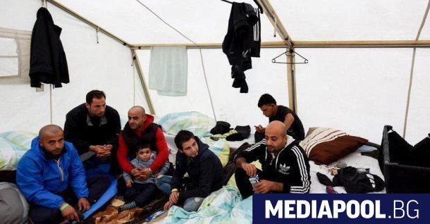 Мигрантите в ЕС са дискриминирани, сочи доклад, представен в четвъртък