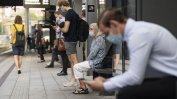 Франция отмени задължителното носене на маска в обществения транспорт