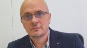 Политологът Георги Киряков: Президентът Радев опитва да удължи кризата