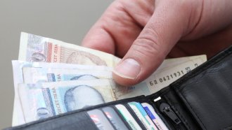 Българите си искат държавната пенсия, плащана от данъците на всички