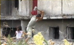 Роми рушиха опасен блок в Ямбол заради изселването им
