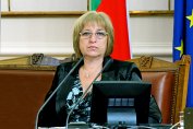 Цачева не допуска въпроси към Борисов за Авиоотряд 28