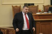 Изборът на Делян Пеевски за шеф на ДАНС вкара държавата в криза