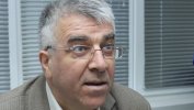 Румен Гечев от БСП допуска, че закъсали банки клатят правителството с цел да се обезцени левът