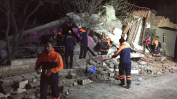 Атаки с кола бомба и гранатомет срещу полицейски сгради в Турция