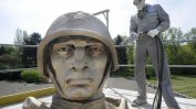 Полша премества паметниците на Червената армия в ядрен бункер