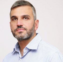 Светослав Божилов: Успех в дарителството е да свършиш максимално работа, с минимален шум