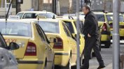 За месец са глобени 150 незаконни таксита на летище "София"