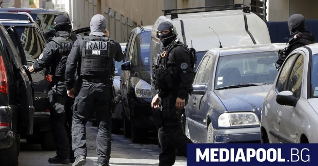 Полицията осуети джихадистко нападение срещу суинг клуб във Франция, заяви