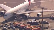 Самолет от Дубай е под карантина на летище в Ню Йорк заради болни пътници