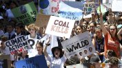 Ученици в Австралия протестират срещу бездействието срещу климатичните промени