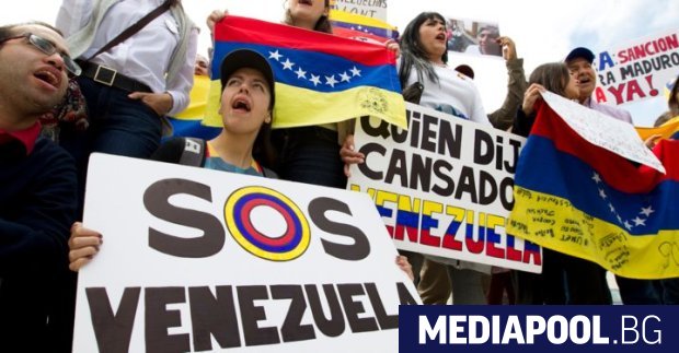 Представители на венецуелското правителство и на опозицията са заминали за