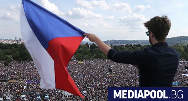 Около 250 хиляди чехи се събраха в столицата Прага на