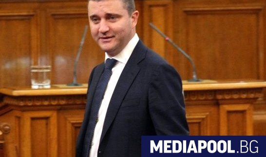 Финансовият министър Владислав Горанов се извини от парламентарната трибуна на