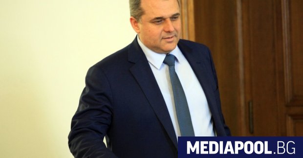 Зам председателят на ВМРО Искрен Веселинов призна че управляващата коалиция има