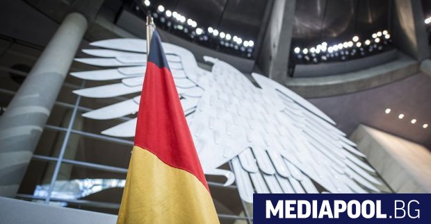 Християндемократите на германската канцлерка Ангела Меркел печелят регионалните избори в