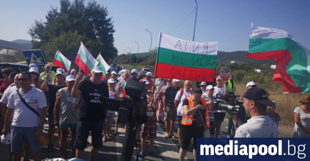 Жителите на созополското село Атия протестират в неделя срещу изграждането
