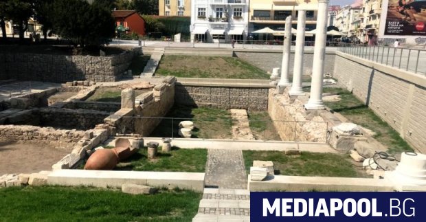 Пловдивският площад Централен вече е отворен изцяло за пешеходци след