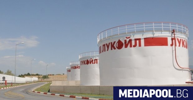 Петролната компания Лукойл отново оглавява рейтинга на най големите частни фирми