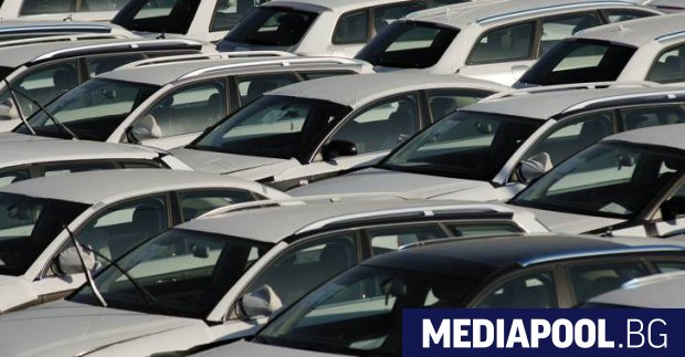 Продажбите на нови автомобили в ЕС са намалели с 3 2