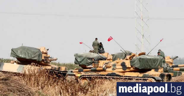 Близо седмица след офанзивата ѝ срещу подкрепяните от САЩ кюрдски