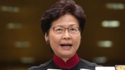 Китай планира да замени хонконгската лидерка с временно изпълняващ длъжността