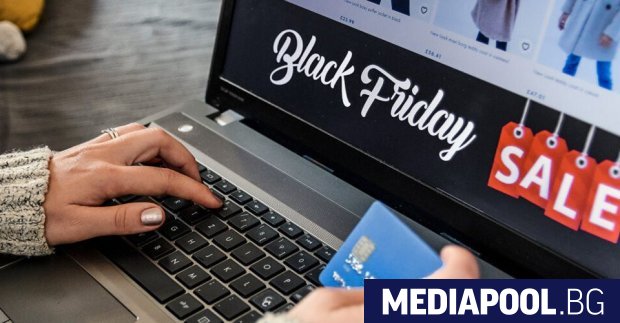 Българите масово свързват Черния петък с пазаруване онлайн предимно на