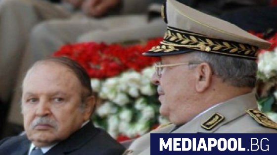 Алжирската армия стълб на режима свикнала през години да