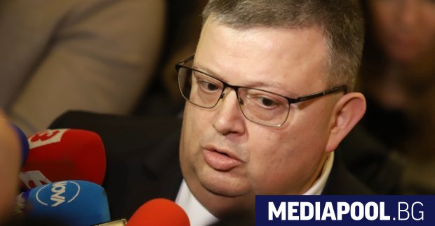 Висшият съдебен съвет ВСС освободи Сотир Цацаров от поста главен