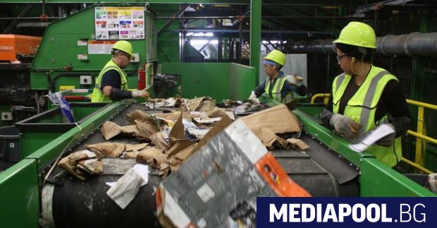 Фирмите занимаващи се с рециклиране на отпадъци предупредиха в петък