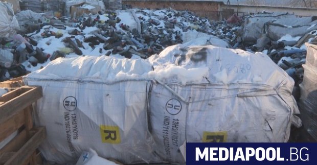 Откритият на пристанище Бургас боклук не е радиоактивен или токсичен