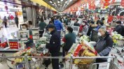 Китай изолира 50 милиона души и трябва да им осигурява храна
