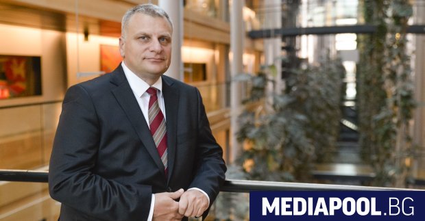 Бившият евродепутат от БСП Петър Курумбашев ще бъде новият почетен