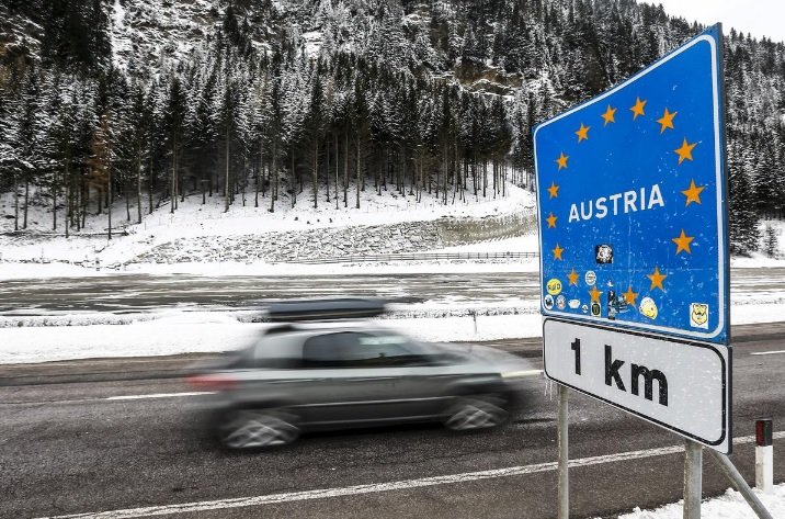 Австрия обяви, че ще спре всеки опит за незаконно пресичане на границите й