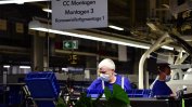 "Фолксваген" възобновява дейността на основния си завод във Волфсбург