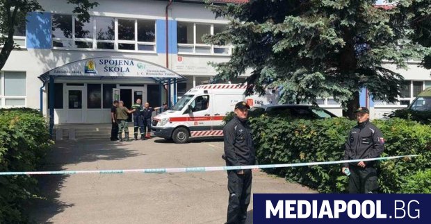 Полицията на Словакия съобщи че е застреляла 22 годишен мъж