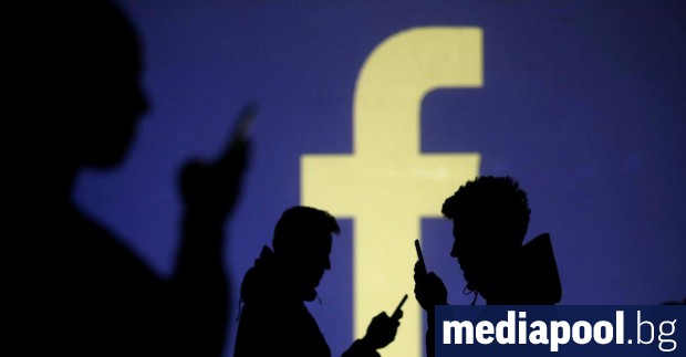 Социалната мрежа Фейсбук Facebook съобщи че е свалила десетки акаунти