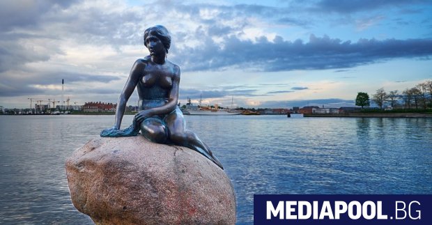 Датската полиция проверява вандалска проява срещу статуята на Малката русалка