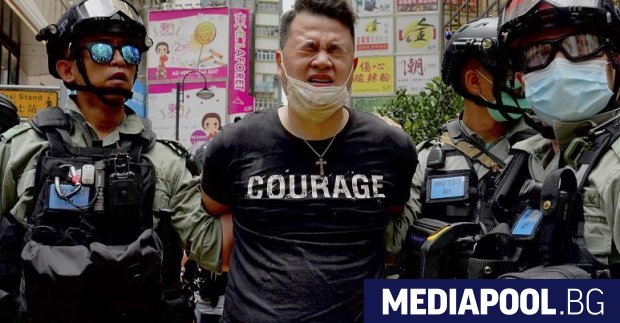 Хонконгският медиен магнат Джими Лай бе арестуван за предполагаем сговор