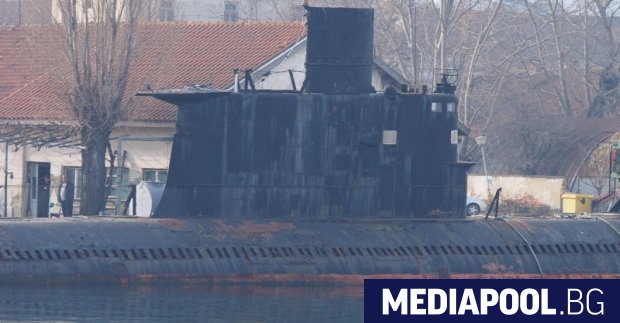 Последната подводница на въоръжение в българския боен флот Слава вече