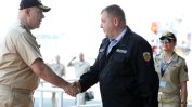 Каракачанов: България преговаря с две държави за подводници