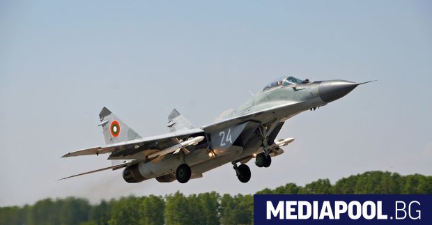 НАТО може да засили мисията по охраната на българското въздушно