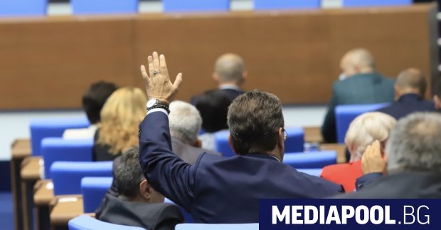 Депутатите окончателно отхвърлиха президентското вето върху промените в Изборния кодекс