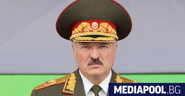 Границите на Беларус останава отворени ден след като президентът Александър