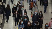 Хонконг въвежда нови рестрикции, за да спре четвърта вълна на коронавируса