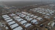 Китай строи гигантски карантинен център в провинция Хъбей
